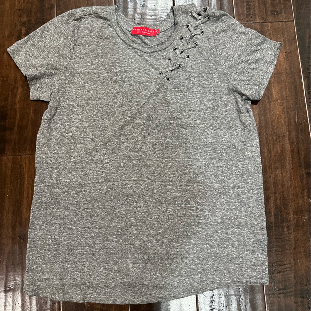 n:PHILANTHROPY Philanthropy Tie Shoulder Distressed T-Shirt Lace-Up